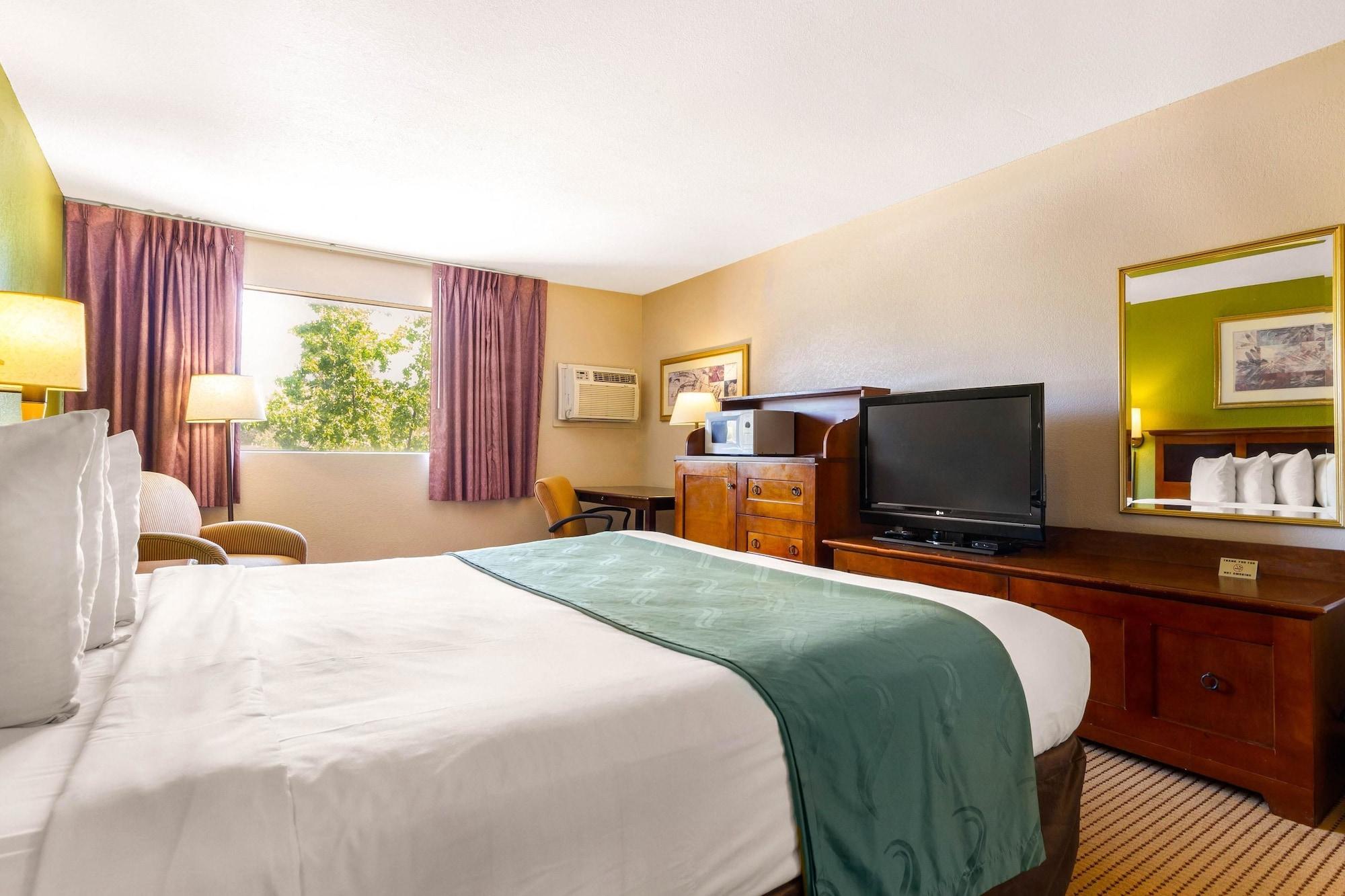Rodeway Inn Auburn Zewnętrze zdjęcie