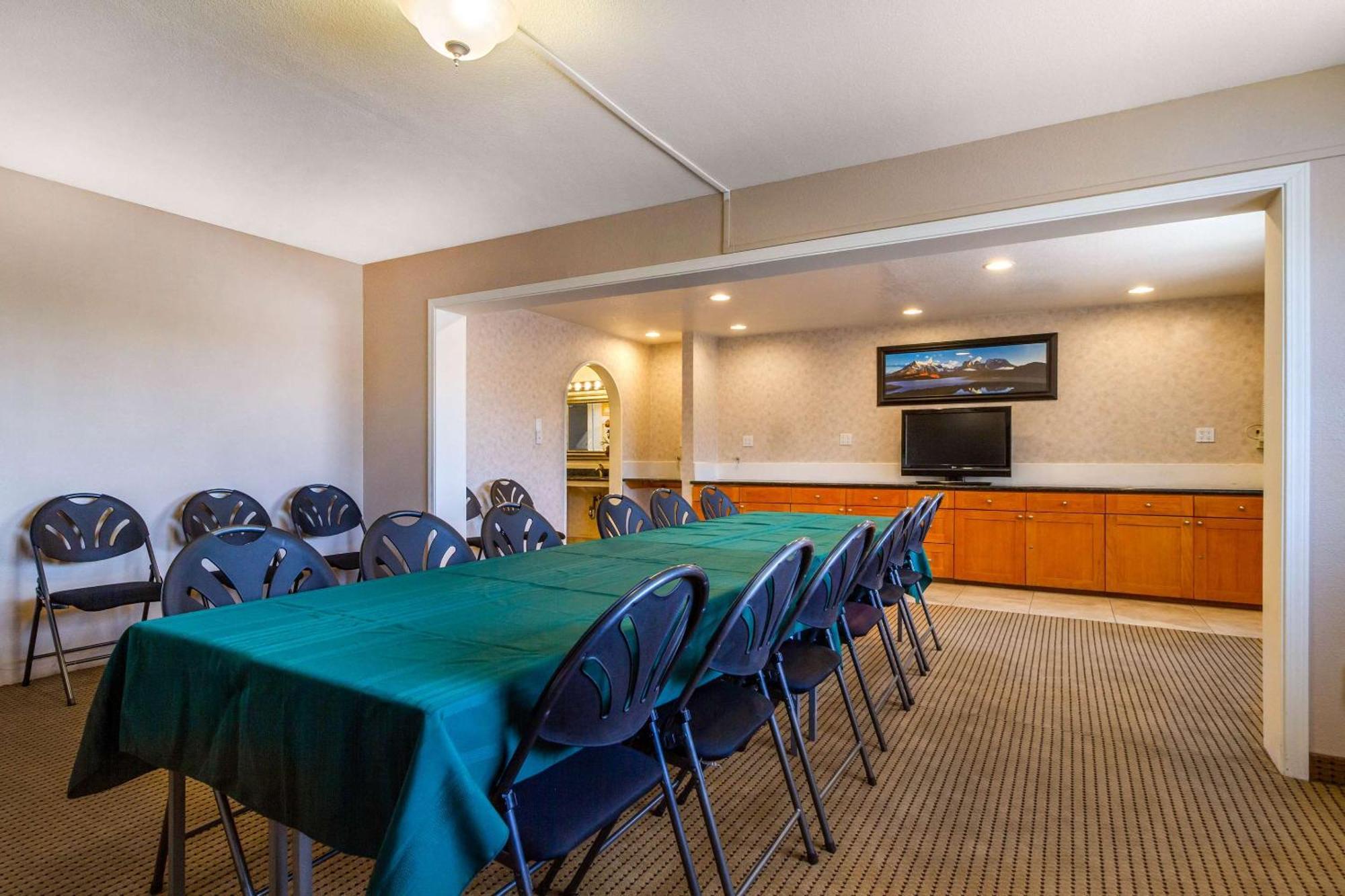 Rodeway Inn Auburn Zewnętrze zdjęcie