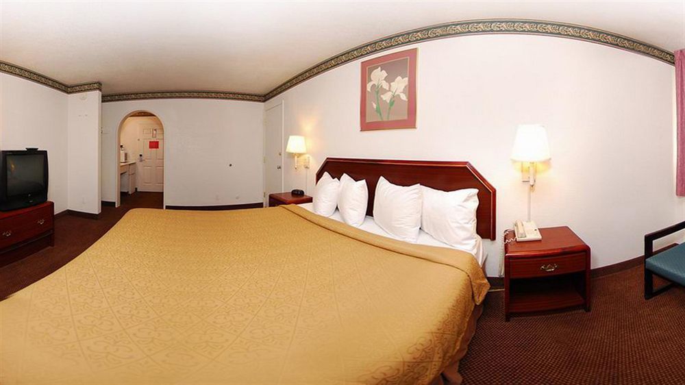 Rodeway Inn Auburn Zewnętrze zdjęcie