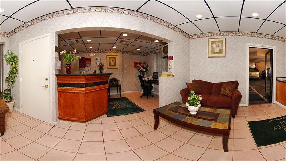 Rodeway Inn Auburn Zewnętrze zdjęcie